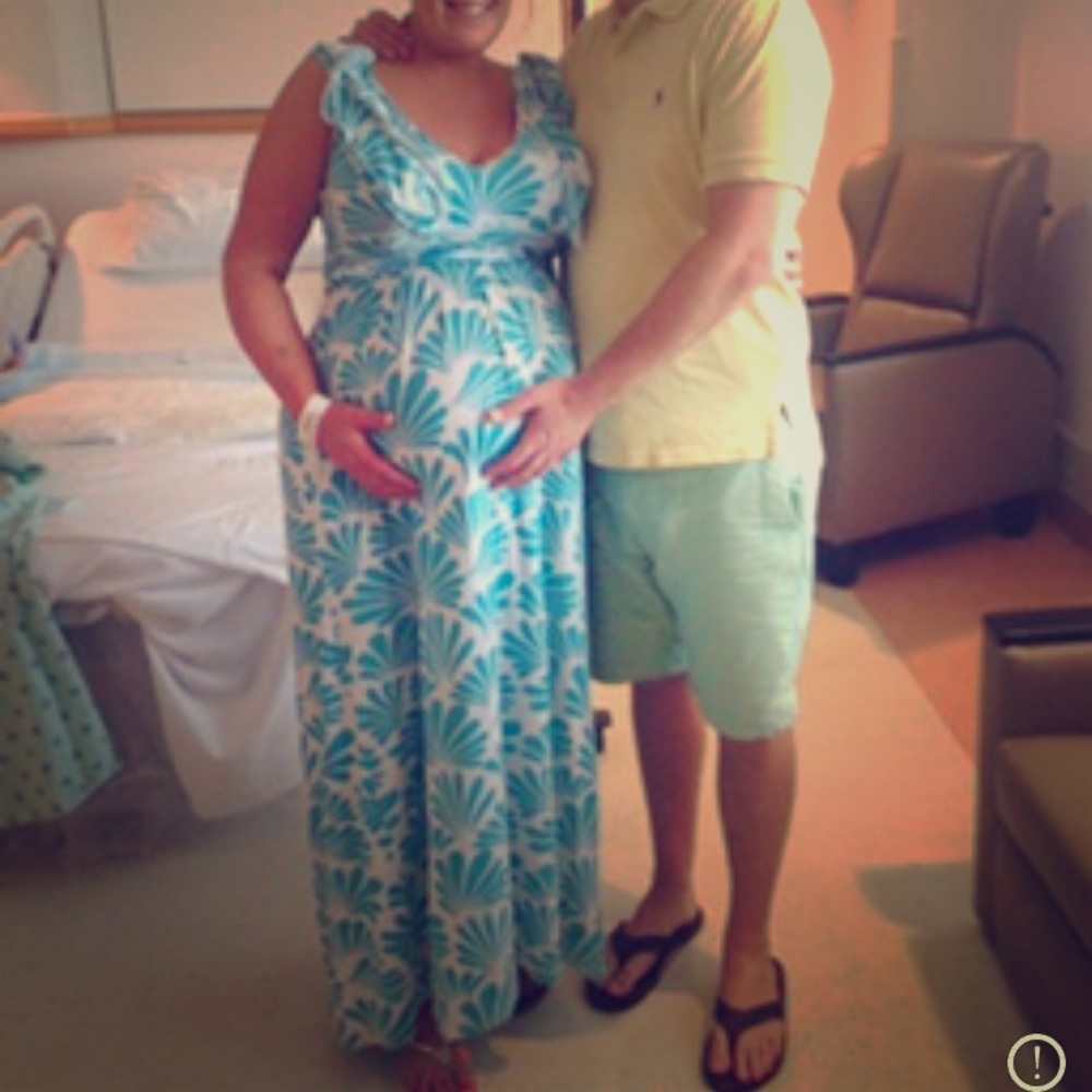 Super cute maxi maternity dress!
